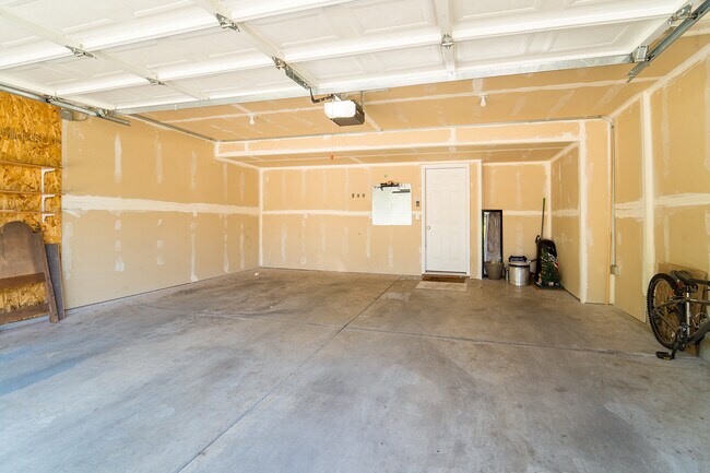 Building Photo - 4307 S Stonington Ln
