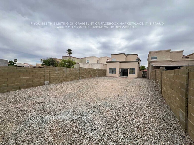 Building Photo - 5852 E Norwood St