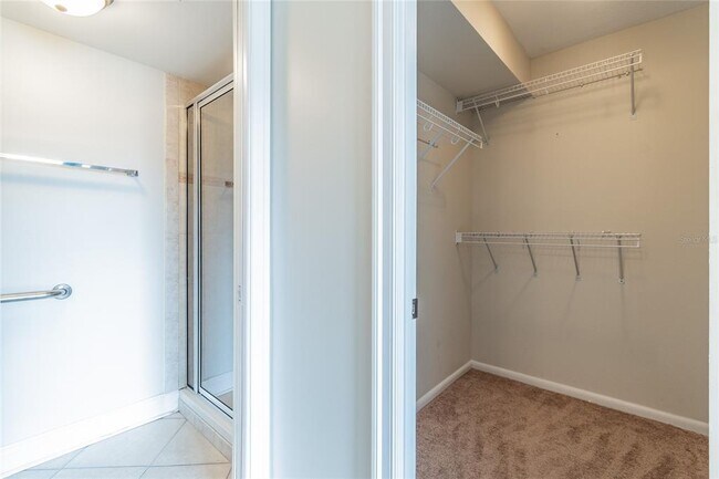 Building Photo - 13618 Greenfield Dr