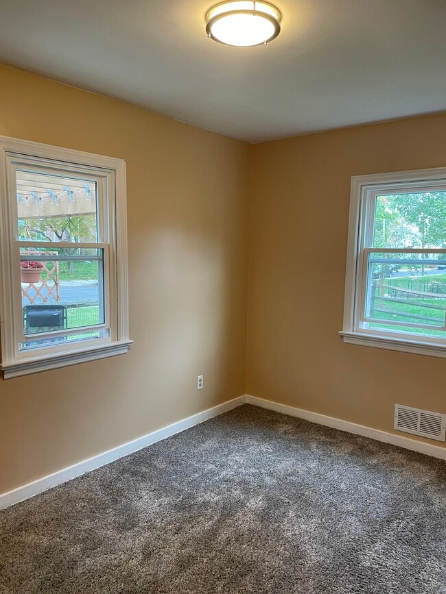 Building Photo - 207 S Wayne Ave