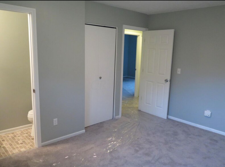 Building Photo - 2957 Charmwood Ct