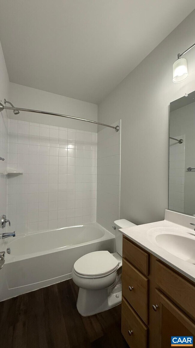 Building Photo - 608 Noush Ct