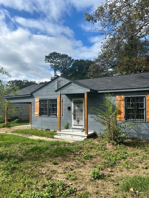 Building Photo - 359 Columbus St