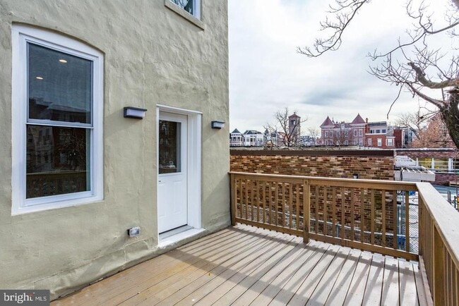 Building Photo - 2812 13th St NW