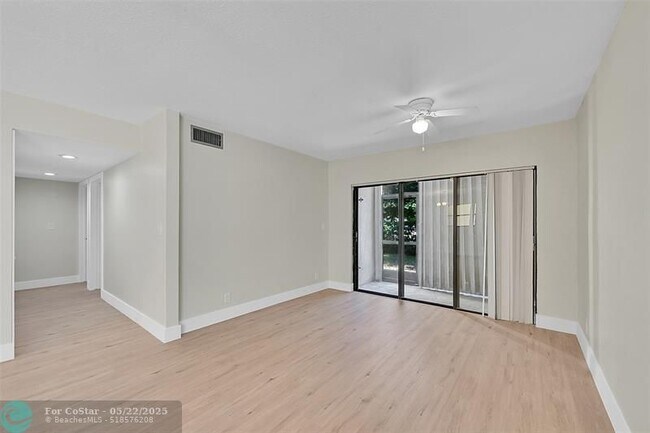 Building Photo - 9150 NW 38th Dr