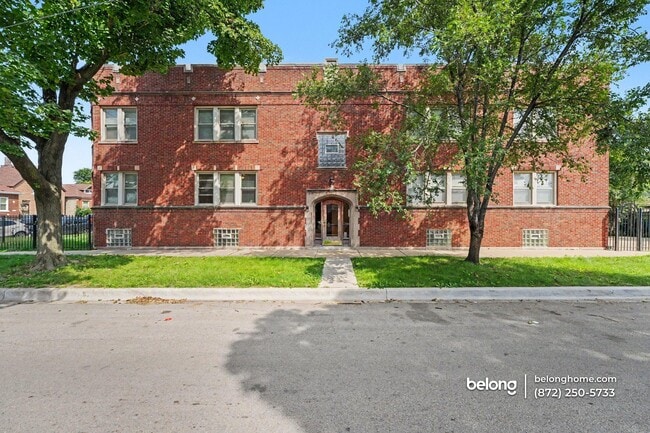 Building Photo - 8735 S Langley Ave