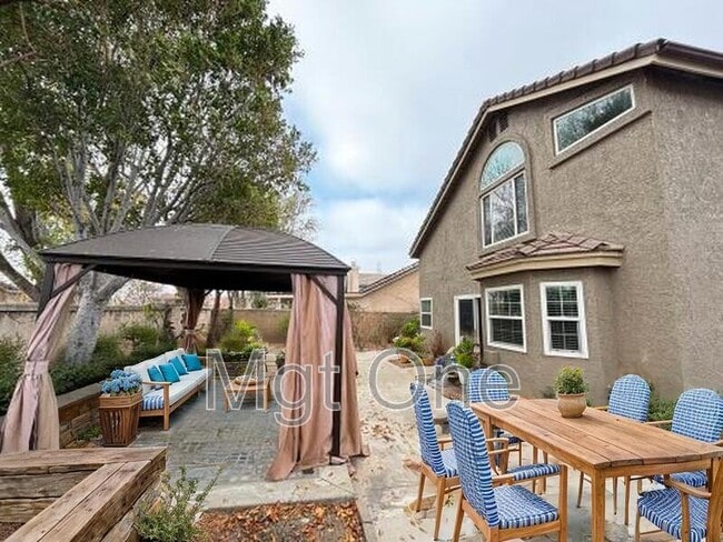 Building Photo - 13723 Berkeley Ct