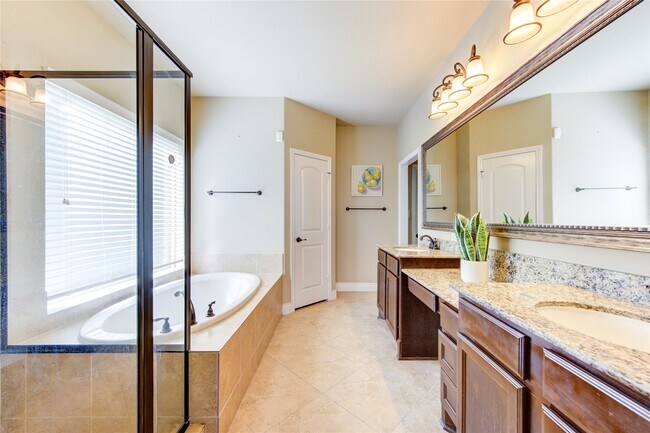 Building Photo - 4623 Montcliff Bend Ln