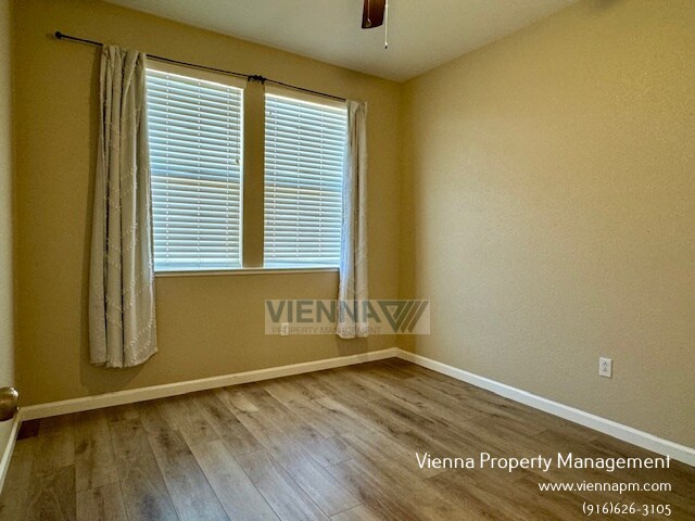 Building Photo - 2108 Las Palomas Loop