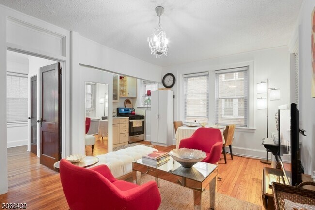 Primary Photo - 55 Park Ave