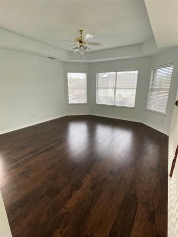 Building Photo - 513 Hickory Dr