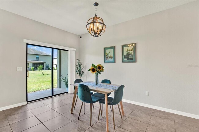 Building Photo - 16930 Storyline Dr