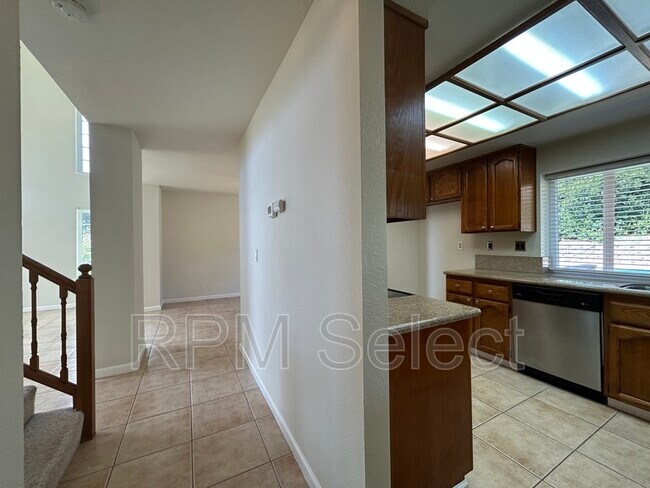 Building Photo - 1314 Jamestown Dr