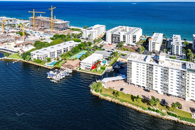 Building Photo - 1166 Hillsboro Mile