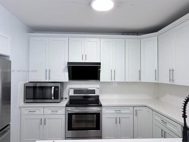 Building Photo - 15810 SW 40th St