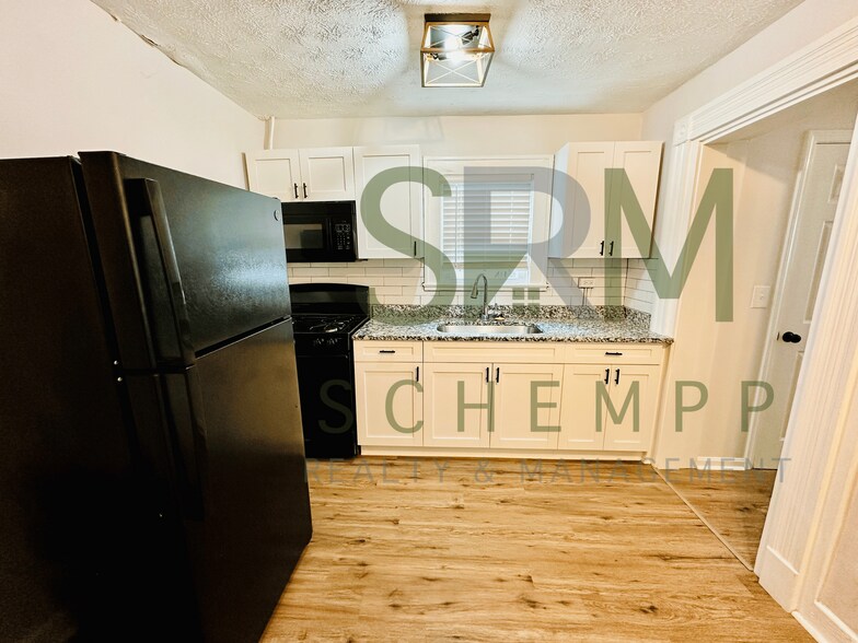 Building Photo - 755 Brookline Ave