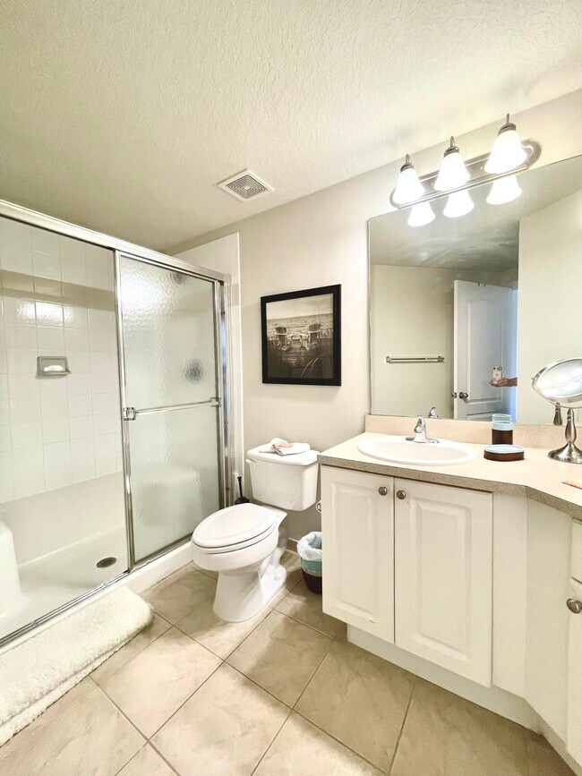 Building Photo - 11028 Legacy Dr
