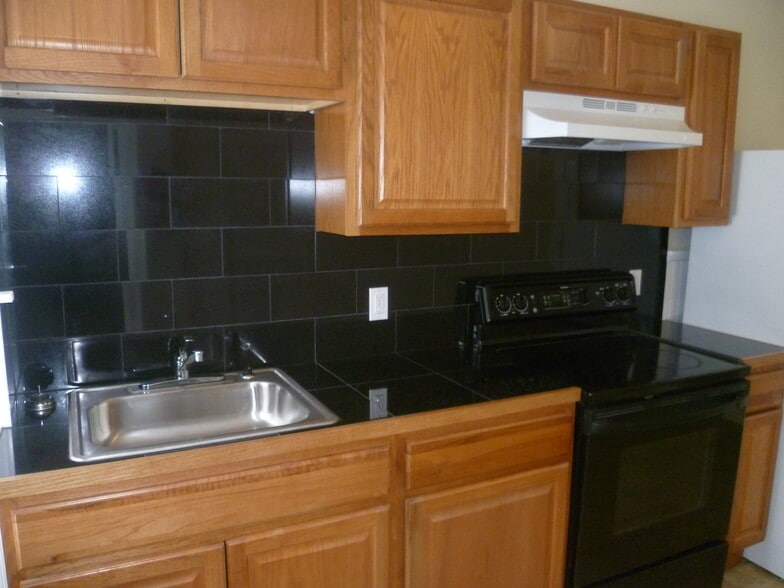 Primary Photo - 205 Grandview St