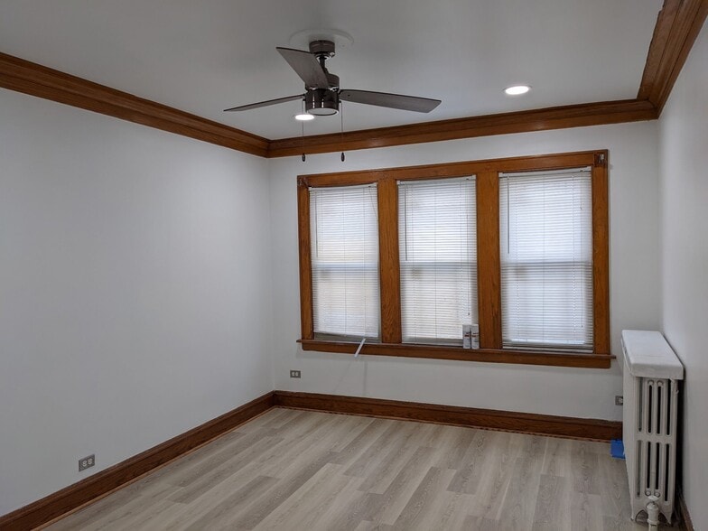 Building Photo - 10420 S Union Ave