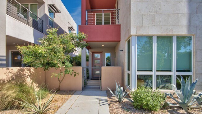 Building Photo - 9001 E San Victor Dr