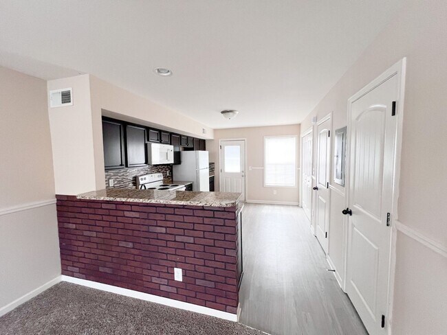 Building Photo - 2279 McCormick Lane