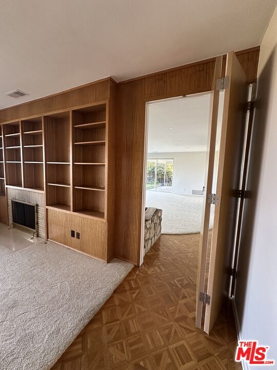 Building Photo - 1212 Roberto Ln