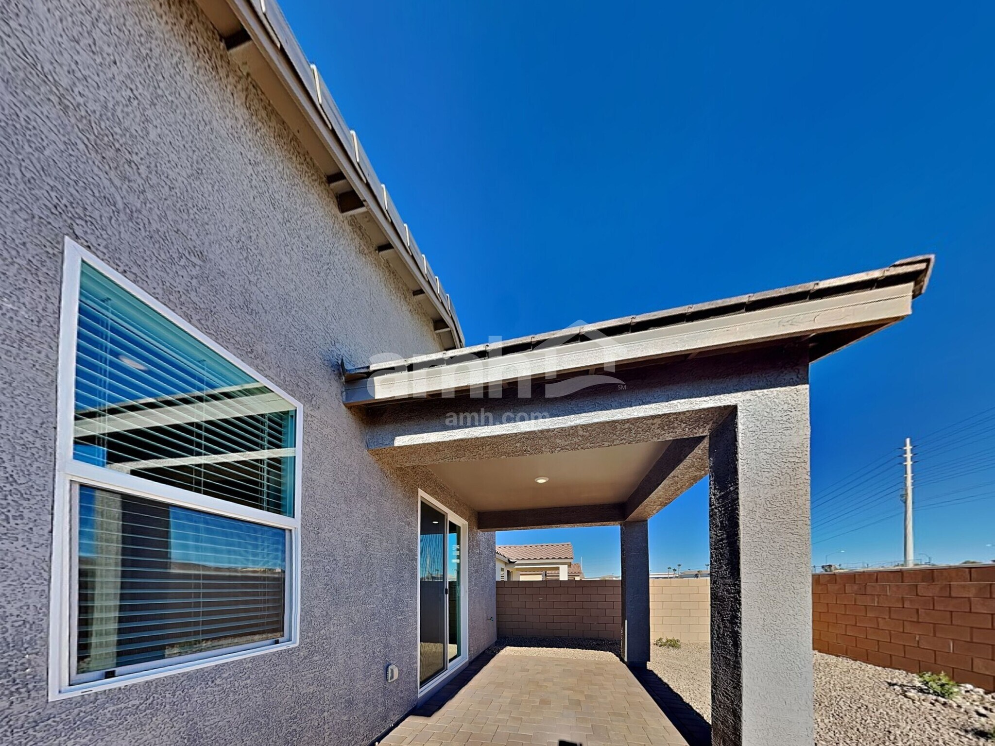 Building Photo - 822 English Primrose St