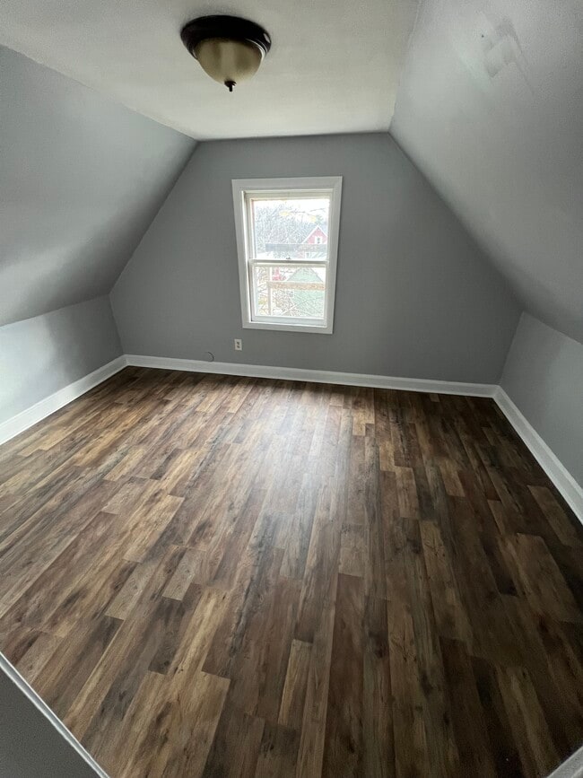 Building Photo - 26 Highland Ln