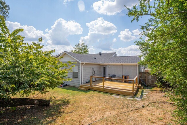 Building Photo - Cozy Updated Kingwood Home with 3 Bedrooms