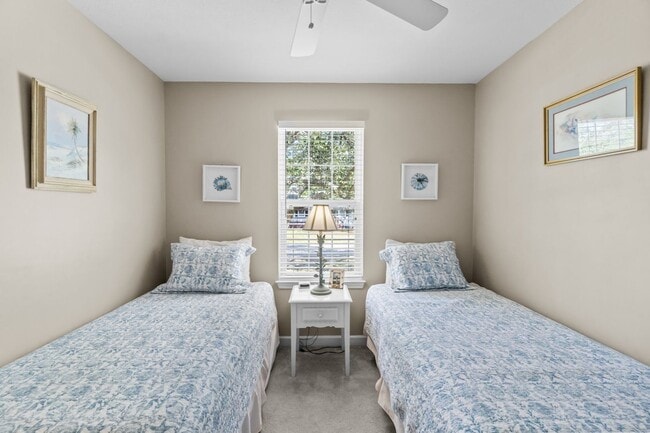 Building Photo - PERFECT "WORK FROM HOME" LOCATION FOR JAN-MAY of 2026