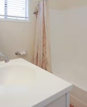 Building Photo - 4703 Gundry Ave