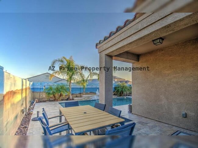 Building Photo - 30945 W Picadilly Rd