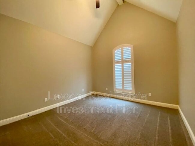 Building Photo - 15 Rescue Hill Cir