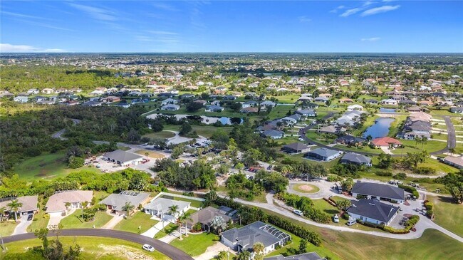 Building Photo - 26 Medalist Way