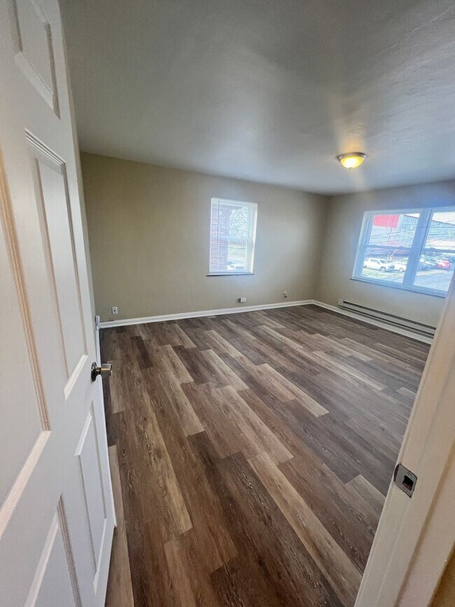 Building Photo - 1033 Tennessee Ave