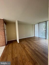 Building Photo - 778 Quince Orchard Blvd