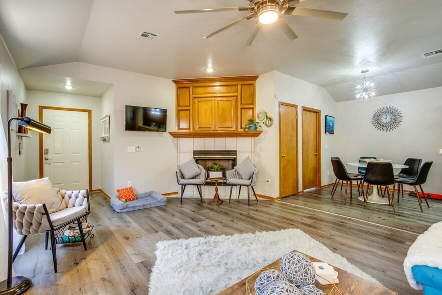 Building Photo - 4829 SE 89th Ter