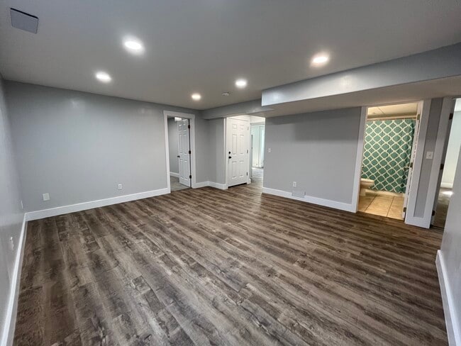 Building Photo - 315 W 500 S St