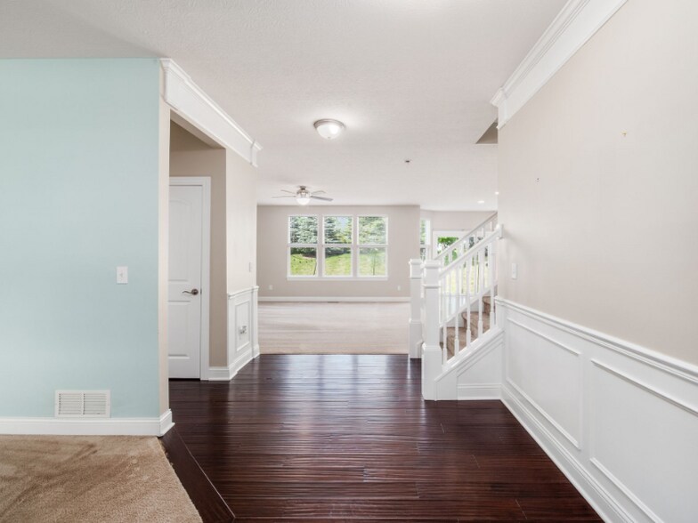 Building Photo - 1166 Caribou Run