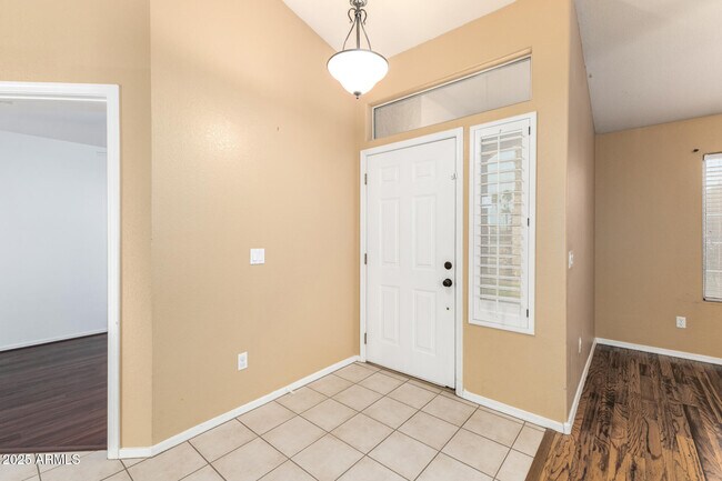 Building Photo - 15221 N 87th Dr