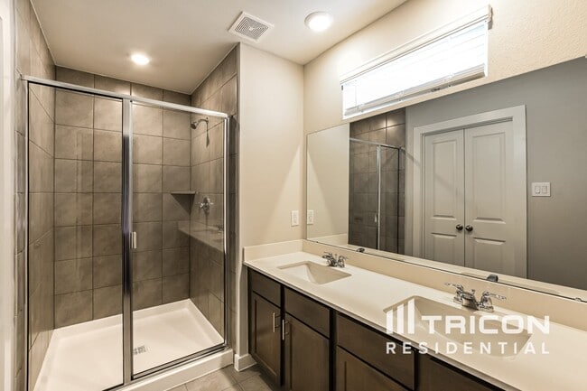 Building Photo - 22813 Terrazzo Dr