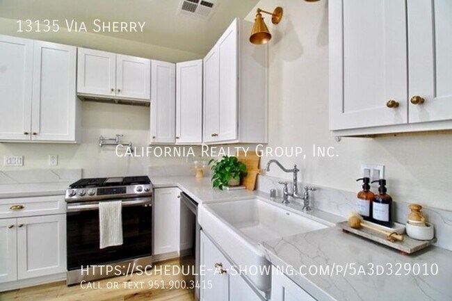 Building Photo - 13135 Via Sherry