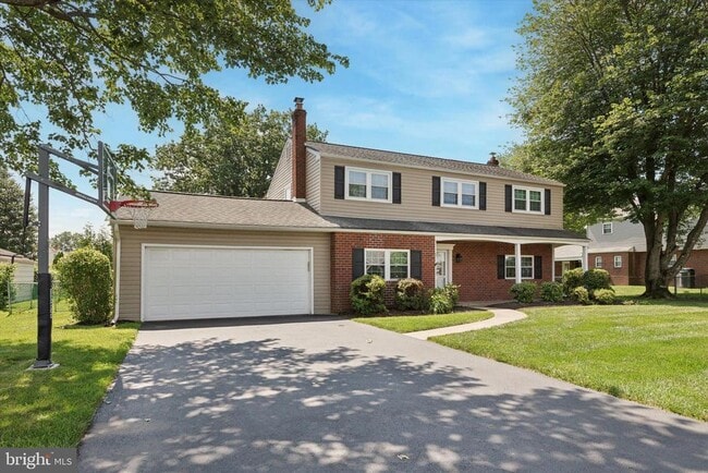 Building Photo - 317 Weymouth Rd
