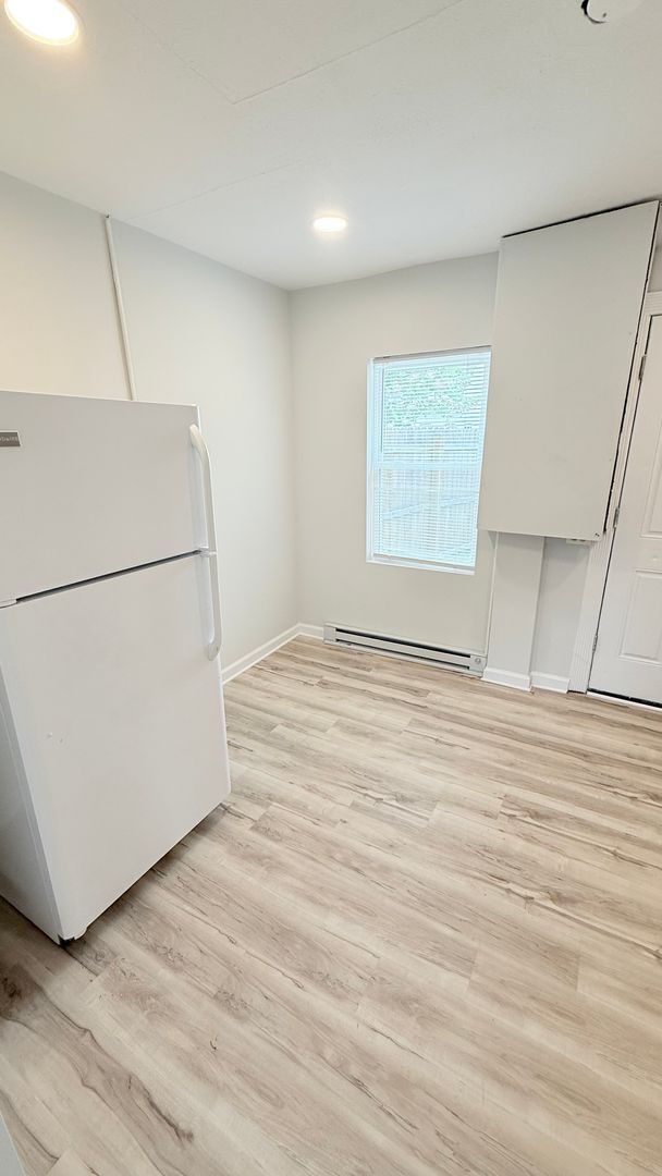Building Photo - 2BR Townhome in Claymont | Near I-95 & Transit