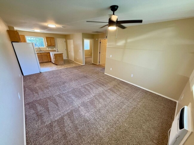 Building Photo - 1308 Burrell Ave