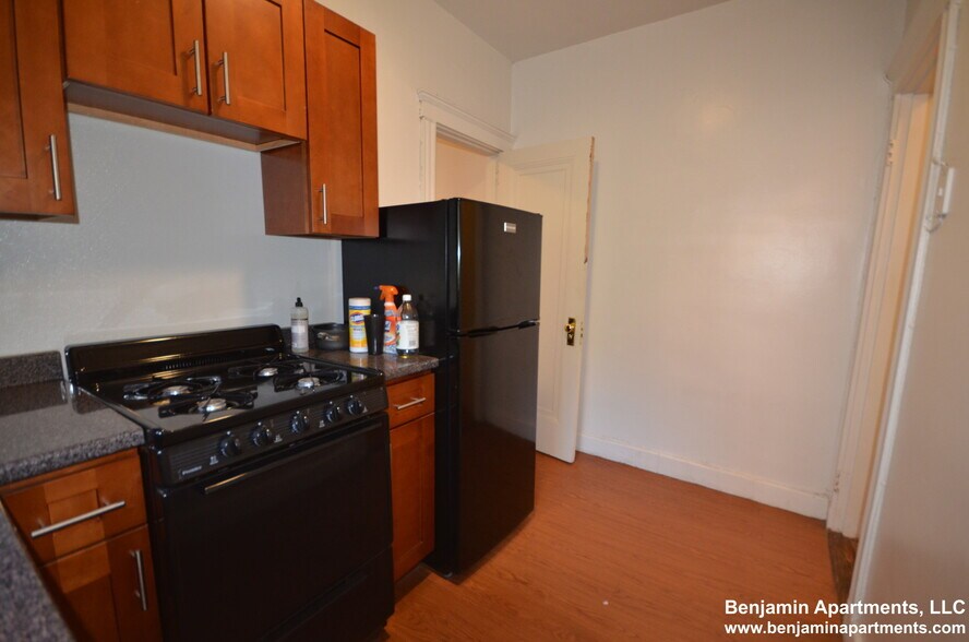 Building Photo - 66 Chiswick Rd