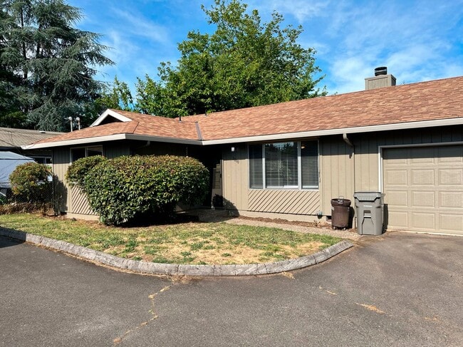 Building Photo - howad01