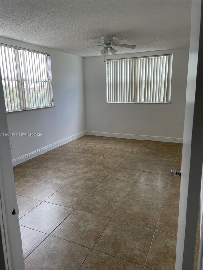 Building Photo - 8255 Lake Dr