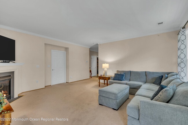 Building Photo - 548 St Andrews Pl