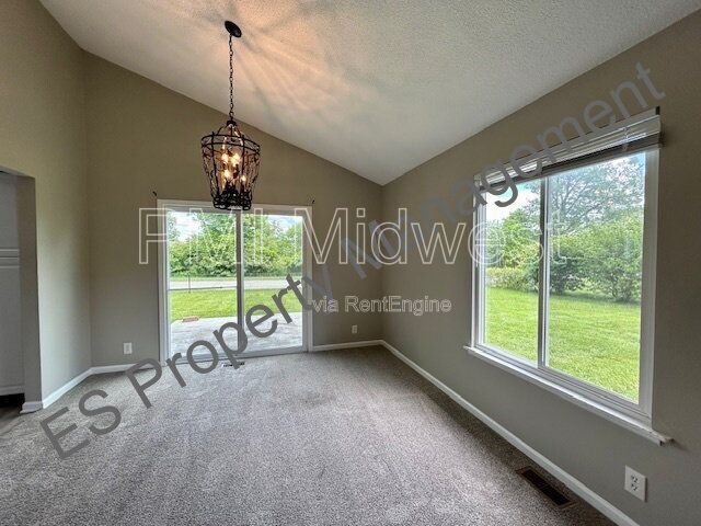 Building Photo - 6627 Live Oak Rd